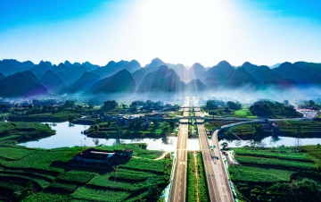 广西贺州至巴马高快公路（都安至巴马段）